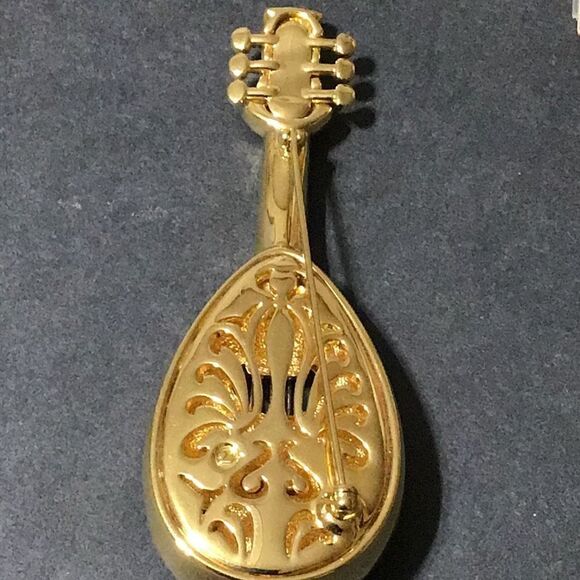 Vintage ornate crystal mandolin broach - Picture 3 of 6
